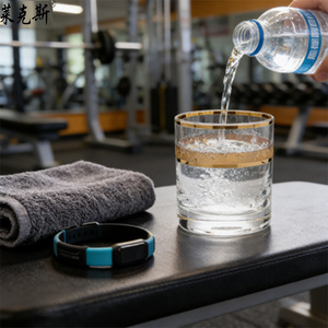 Set di Bicchieri da Whisky di Lusso per <span class=keywords><strong>Hotel</strong></span>, Stile Tumbler, Bicchieri da Gin in Quarzo Trasparente 280ml, Design Moderno e Classico di Alta Qualità - Product Image 3