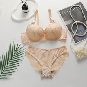 Ensemble <span class=keywords><strong>soutien</strong></span>-<span class=keywords><strong>gorge</strong></span> et culotte en <span class=keywords><strong>dentelle</strong></span> sexy avec nœud, de qualité supérieure, fabriqué en usine, style élégant, avec armatures - Product Image 2