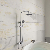 Système de douche de salle de bain moderne en laiton poli finition chrome, à jet de pluie, avec robinetterie chaud/froid pour hôtels et villas