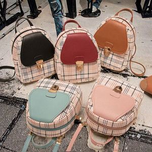 Mochila de Felpa con Estampado de Leopardo Antirrobo para Mujer, Mochila de Piel Sintética para Uso Diario - Product Image 3