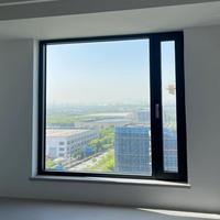 Nouvelles fenêtres à battants en aluminium, modernes, personnalisées, avec micro-ventilation, grand isolation phonique, verre fixe, du sol au plafond