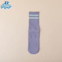 Chaussettes de yoga et de Pilates antidérapantes professionnelles pour femmes, chaussettes de sport personnalisées avec grip, fond épais en tissu éponge, chaussettes de fitness antidérapantes