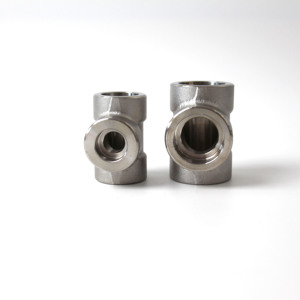 ข้อต่อท่อแรงดันสูงสแตนเลส 304 316 รับน้ำหนัก 3000 ปอนด์ 6000 ปอนด์ แบบเกลียว NPT BSPT และข้อต่อเชื่อมแบบซ็อกเก็ตที - Product Image 2