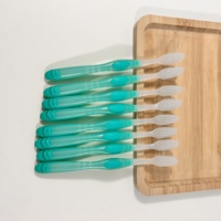 Ensemble de brosses à dents jetables de luxe cinq étoiles, écologiques, douces, logo personnalisé, portables, pratiques, articles de toilette d'hôtel en plastique