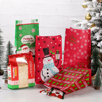 Sacs cadeaux en kraft de Noël assortis avec étiquettes suspendues 3D, design Père Noël, bonhomme de neige, renne, emballage cadeau de Noël, sac en papier