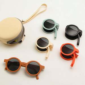 Lunettes de soleil pliables colorées pour enfants avec logo personnalisé, protection UV400, lunettes de soleil rondes pliables pour garçons et filles - Product Image 2