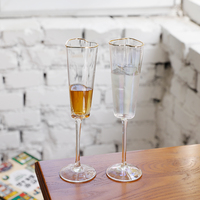 Haute qualité coeur de pêche or rimTransparent rose coloré décoratif cristal gobelet verres à vin rouge
