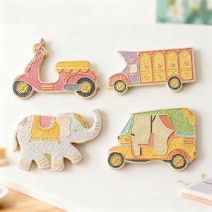 Aimant de réfrigérateur personnalisé en métal, motif dessin animé mignon, en alliage de zinc émaillé, aimant de réfrigérateur émail souple pour attraction touristique - Product Image 1