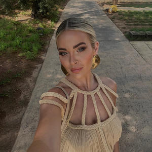 TW Summer Vaction Robe de plage dos nu à épaules coupées en crochet pour femmes - Product Image 3