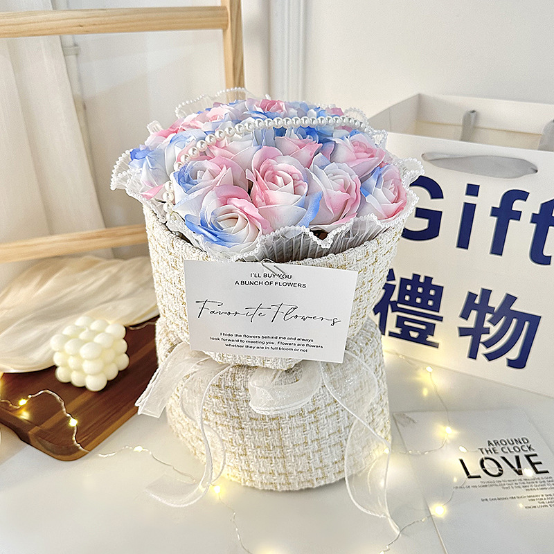 19 pink snow-capped mountains + gift bag + lamp