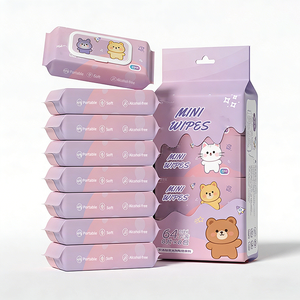 Lingettes humides personnalisables format voyage, lot de 8 paquets, pour le nettoyage du visage et des mains, lingettes pour bébé, mini lingettes - Product Image 1