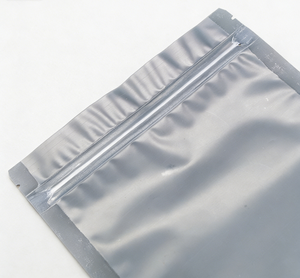 ถุงซิปล็อคใสแบบตั้งได้ พิมพ์ลายตามสั่ง ผลิตจากโรงงาน ถุงไมลาร์ใสสุญญากาศสำหรับใส่ขนม ถุงบรรจุภัณฑ์อาหารแบบซิปแฟนซี - Product Image 6