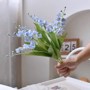 Bouquet de fleurs artificielles en soie de lys du val de la vallée Xinlei, fait main, pour la décoration de la maison et les accessoires de mariage - Product Image 3