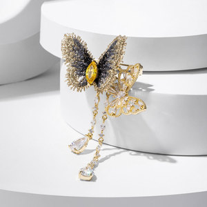 MUYU Exotic Butterfly Brooch Zircon Embroidery Women's Party Pin - Product Image 2