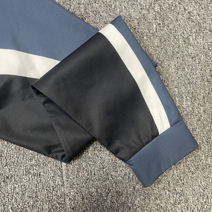 เสื้อฟุตบอลสไตล์เรโทรสตรีทพิมพ์ลายโลโก้ ใส่สบาย ระบายอากาศได้ดี ทรงโอเวอร์ไซส์ คอกลม - Product Image 6