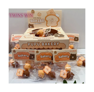 ممحاة باندا حمراء ثلاثية الأبعاد غير مجمعة ثلاثية الأبعاد للعائلة لطيفة Foodie Foodie 3 مجموعات محايات نظيفة 801 - Product Image 1