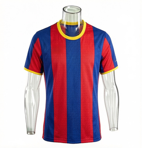 Camiseta de Fútbol Vintage Personalizada, Tejido Transpirable de Secado Rápido, Opción de Venta al Por Mayor para Equipos, Estilo Fútbol Romano, Calidad Tailandesa, TriKot - Product Image 1