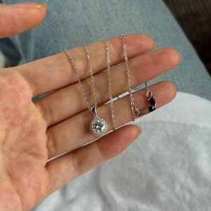Dylam Charm High <b>Top</b> Jewelry 925 <b>Silver</b> 6.5mm/1ct D Color VVS1 Moissanite Solitaire Pendant Necklaces for Dress up Daily Life - Product Image 6