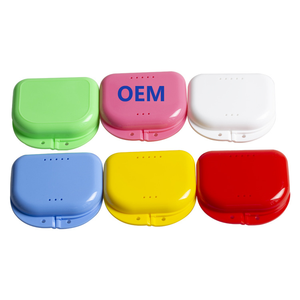 Étui de retenue orthodontique léger portable avec évents pour stocker <span class=keywords><strong>les</strong></span> <span class=keywords><strong>aligneurs</strong></span> dentaires et <span class=keywords><strong>les</strong></span> prothèses dentaires - Product Image 2