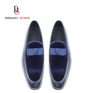 Chaussures rétro confortables et respirantes en PU, faites à la main, avec logo personnalisé peint à la main et accessoire nœud papillon léger, modèle Dreamy Stark - Product Image 3