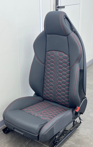 Fundas de Asiento de Cuero Vacuno Completas de Fábrica, Fundas de Asiento de Cuero Personalizadas para <span class=keywords><strong>A4</strong></span> A6 A7 A8, Mejora del <span class=keywords><strong>Interior</strong></span> del Automóvil - Product Image 2