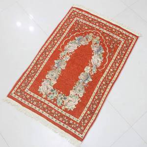 Alfombra de Oración Islámica de Chenilla Antideslizante con Relieve, Lavable, con Diseño Floral, Estilo Musulmán para el Hogar, Picnic y Mezquita, Venta al Por Mayor - Product Image 1