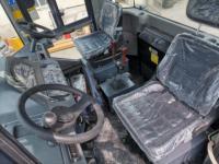 Rouleau compresseur pneumatique en caoutchouc durable XP203 de 20 tonnes pour la construction routière