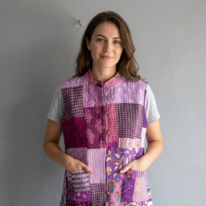 Chaleco de Mujer de Algodón Tejido con Estampado Floral y Parches Bohemios, Cuello Mandarín, Sin Mangas, Acolchado, Transpirable, Ecológico, con Bolsillos - Product Image 1