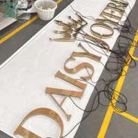 Enseigne en lettres 3D en acrylique avec rétroéclairage LED en métal, fabriquée sur mesure par une usine vérifiée en Chine, avec bandes LED pour la publicité extérieure
