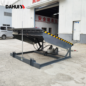 Niveleur de quai <span class=keywords><strong>fixe</strong></span> de type basculant à <span class=keywords><strong>prix</strong></span> d'usine, certifié CE, niveleur de quai hydraulique pour <span class=keywords><strong>baie</strong></span> de chargement d'entrepôt - Product Image 2