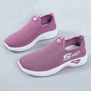 รองเท้าวิ่งผู้หญิงสไตล์เกาหลีแบบถัก Fly Knit น้ำหนักเบาพิเศษ สำหรับฤดูใบไม้ผลิ ฤดูร้อน ฤดูใบไม้ร่วง ระบายอากาศได้ดี รองรับแรงกระแทก ยืดหยุ่น ทนทานต่อการสึกหรอ ผลิตจากผ้าตาข่ายและ EVA - Product Image 6