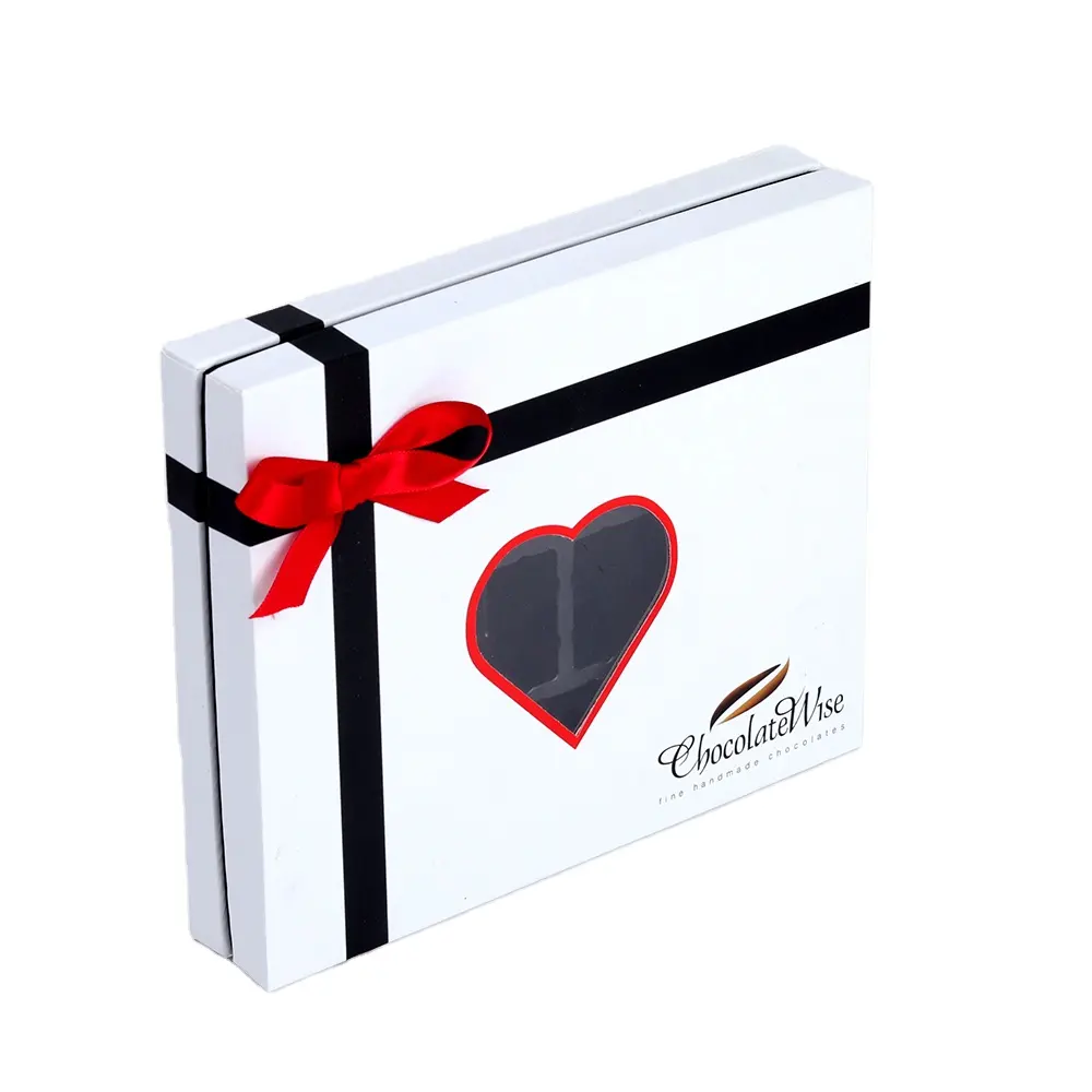 豪華でエレガントなカスタムデザインの食品チョコレート包装ギフト紙箱仕切りリボン空のハート型ボックスチョコレート