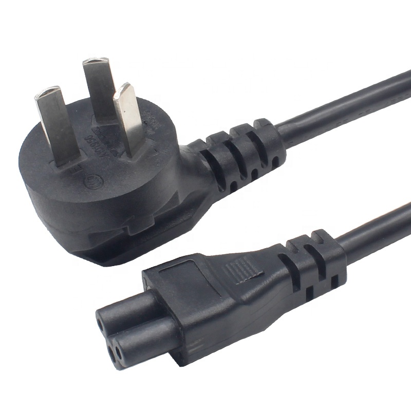 Кабельная линия питания с тремя отверстиями по национальному стандарту