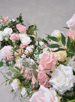 Vente en gros de chemin de fleurs artificielles chemin de fleurs de table de mariage chemin de table de fleurs artificielles pour la décoration de mariage