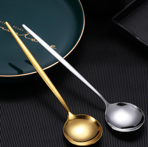 Grande cuillère ronde moderne en acier inoxydable poli miroir, cuillère à mélanger à long manche doré, cuillère à dessert et à riz - Product Image 5