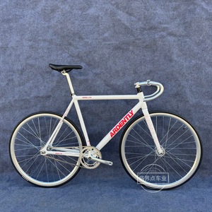 จักรยานฟิกซ์<span class=keywords><strong>เกียร์</strong></span>อลูมิเนียมอัลลอยด์สีเทา รุ่น GRAY ARDENTLY ยี่ห้อ ARENA LITE โครงแข็ง รับน้ำหนักได้ 120 กก. ขี่ถอยหลังได้ ลดราคาจากโรงงาน - Product Image 3
