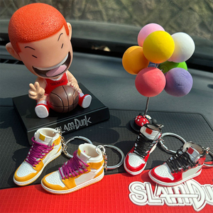 Bán buôn Thiết kế tay in PVC cao su bóng rổ Giày Móc Chìa Khóa aj1 Mini Sneaker <span class=keywords><strong>3D</strong></span> <span class=keywords><strong>Keychain</strong></span> với hộp - Product Image 3