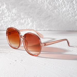Gafas de Sol Redondas Extra Grandes con Montura Completa, Duraderas, para Hombre y Mujer, Protección UV400, Estilo Urbano, para Conducir y Uso Diario - Product Image 1