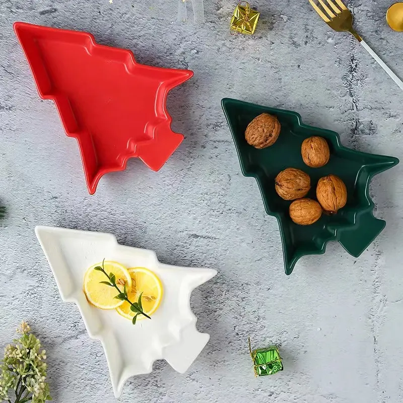 クリエイティブなクリスマスツリーの形のサービング料理セラミック食器プレートスナックケーキナッツキャンディークリスマスツリートレイ