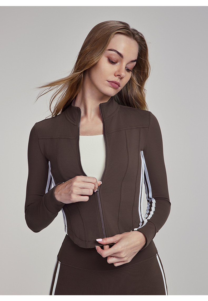 Zip-Up Tummy-Control Activewear Jacket (124106): closure, strap or waistband adjustment reference