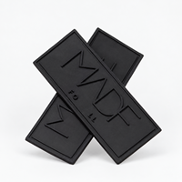 Logo de marque personnalisé lettres Silicone & PVC caoutchouc Patch noir étiquettes thermocollantes pour la couture de vêtements vêtements sacs chaussures