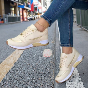 Chaussures de sport classiques tendance en PU à lacets pour femmes, grandes tailles, confortables et décontractées pour l'automne, style européen et américain, couleurs assorties - Product Image 3