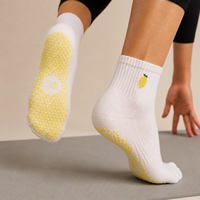 Chaussettes de yoga antidérapantes avec logo brodé personnalisé, faible MOQ, chaussettes de Pilates, échantillon gratuit disponible pour les commandes