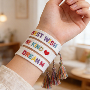Bracelet bohème fait main à pampilles brodé de lettres, bracelet tissé arc-en-ciel avec inscription, pour cadeau personnalisé, usage quotidien, personnalisable - Product Image 1