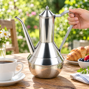Carafe à café moderne en métal avec couvercle, bec long et poignée courbée pour le service de thé et de boissons - Product Image 6