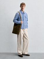 Veste en jean floqué pour homme avec revers à motif laser, multi-poches, style workwear, pour le bureau, les trajets quotidiens et les occasions décontractées