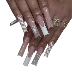 Patrón cuadrado francés Uñas artificiales Navidad Copo de nieve blanco Tubería de agua Tira de uñas Usable para dedos - Product Image 5