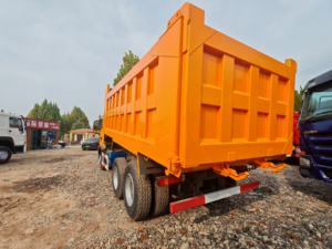 Дизельный мусоровоз Sinotruk Howo 371 380 мощностью 400 л.с., 6 х4, 10 колес, сверхмощный самосвал 20, 30, 40 тонн - Product Image 3