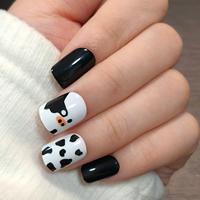 Faux ongles carrés courts à imprimé vache en gros, 24 pièces en ABS, personnalisables, marque privée, OEM, réutilisables, pour salon
