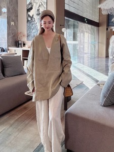 <span class=keywords><strong>Camicia</strong></span> di <span class=keywords><strong>lino</strong></span> firmata 2025 Pullover <span class=keywords><strong>oversize</strong></span> con scollo a V da <span class=keywords><strong>donna</strong></span> camicetta minimalista Chic Top Casual estivo traspirante - Product Image 4